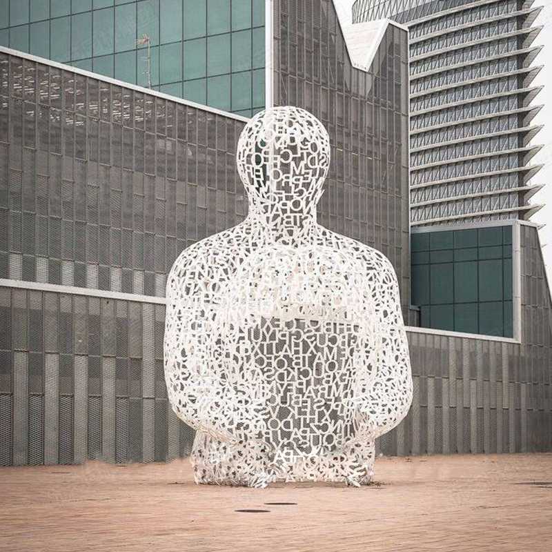 不銹鋼雕塑工廠，鏤空不銹鋼人物雕塑